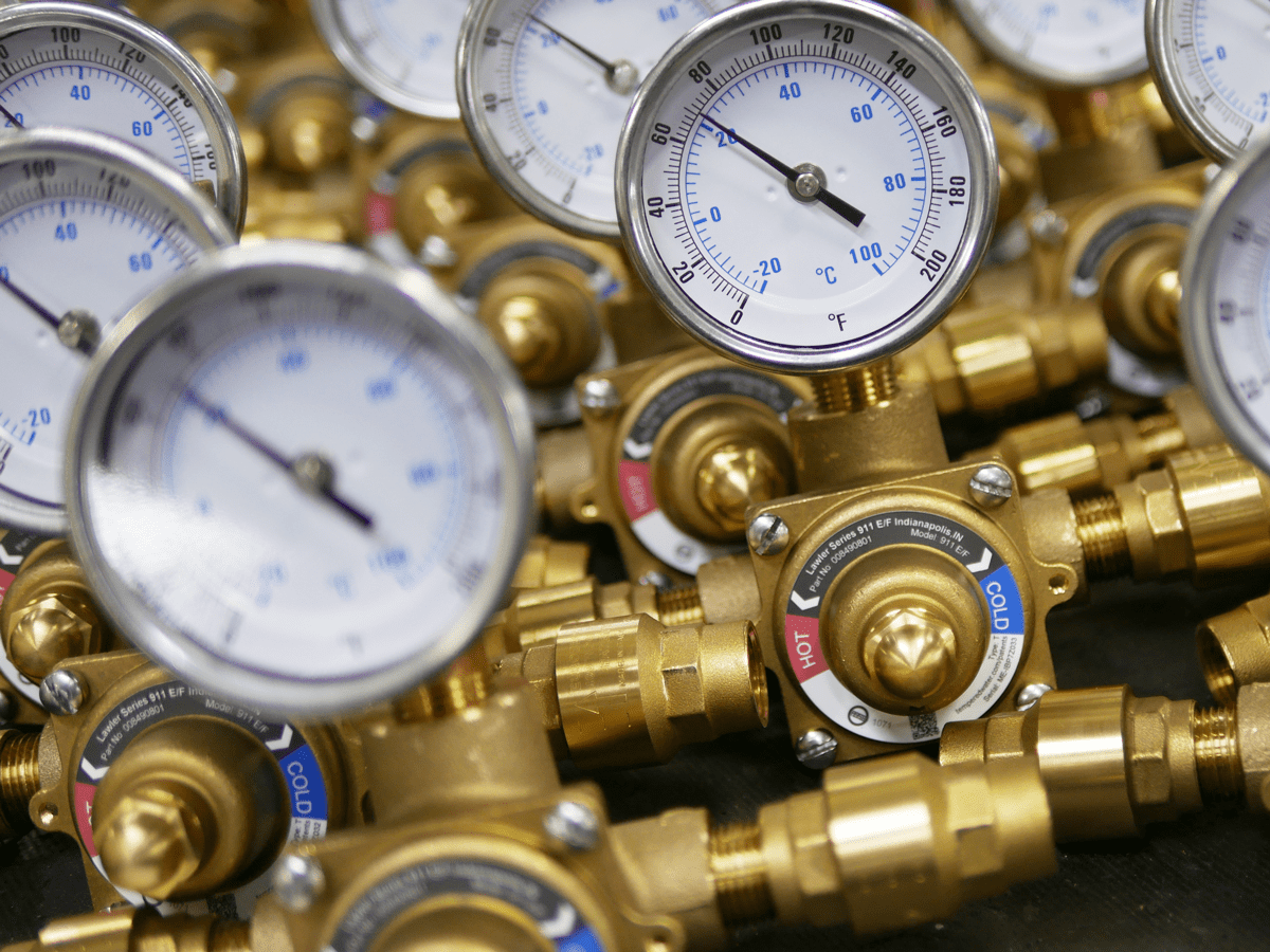 hot and cold meter gauges
